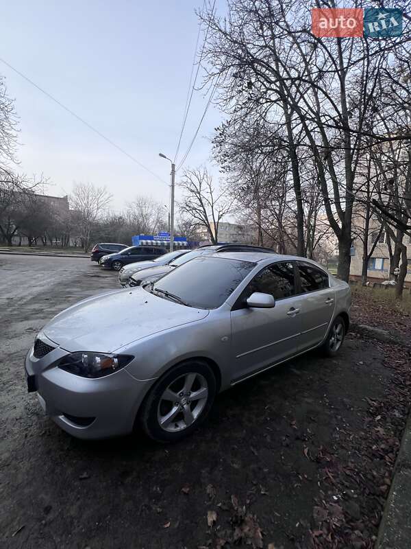 Седан Mazda 3 2005 в Харкові