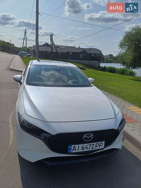 Хэтчбек Mazda 3 2021 в Киеве