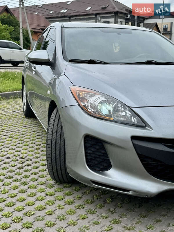 Седан Mazda 3 2012 в Києві