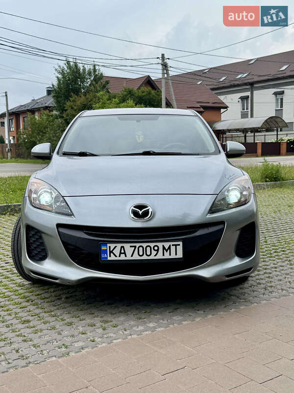 Седан Mazda 3 2012 в Києві