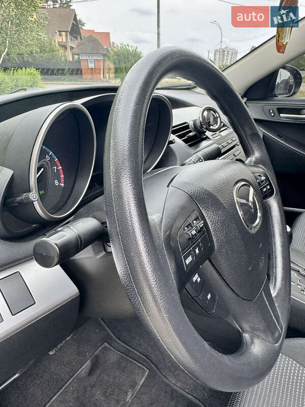 Седан Mazda 3 2012 в Києві