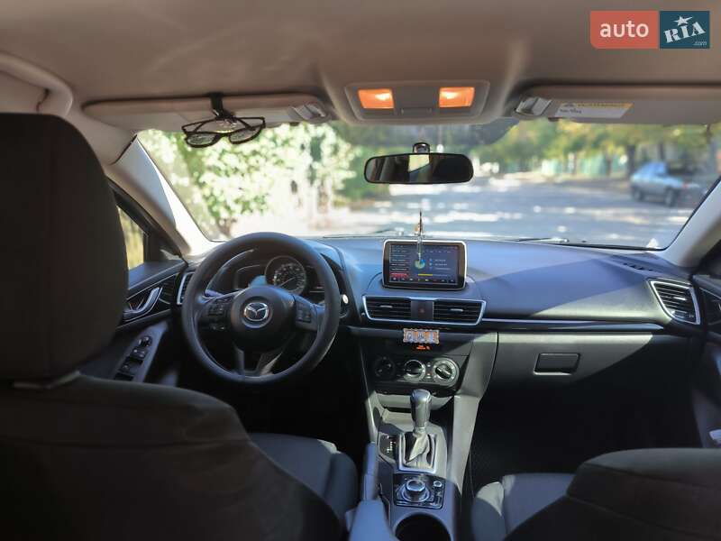 Хэтчбек Mazda 3 2014 в Никополе