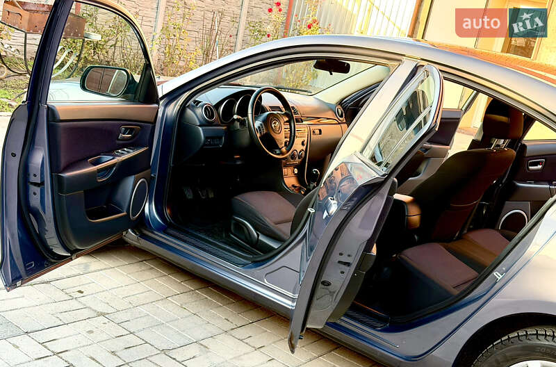 Седан Mazda 3 2007 в Днепре