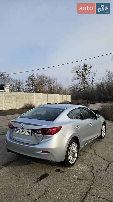 Седан Mazda 3 2016 в Харькове