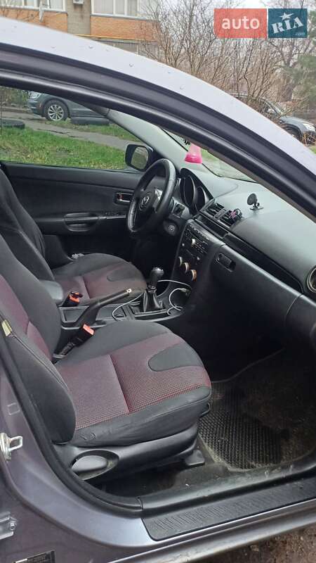 Седан Mazda 3 2004 в Сумах