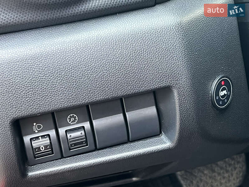 Седан Mazda 3 2007 в Дніпрі