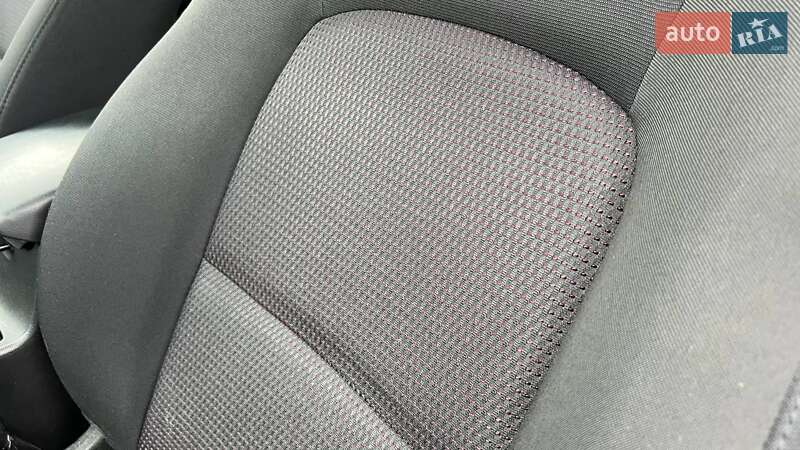 Седан Mazda 3 2008 в Киеве