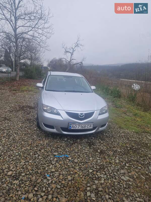 Седан Mazda 3 2004 в Тячеве фото 2 Седан Mazda 3 2004 в Тячеве