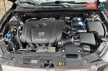Седан Mazda 3 2015 в Кропивницком