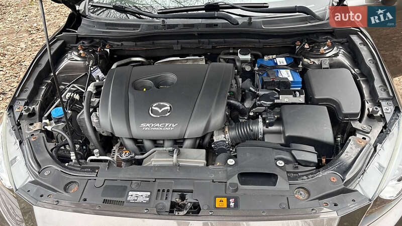 Седан Mazda 3 2015 в Кропивницькому