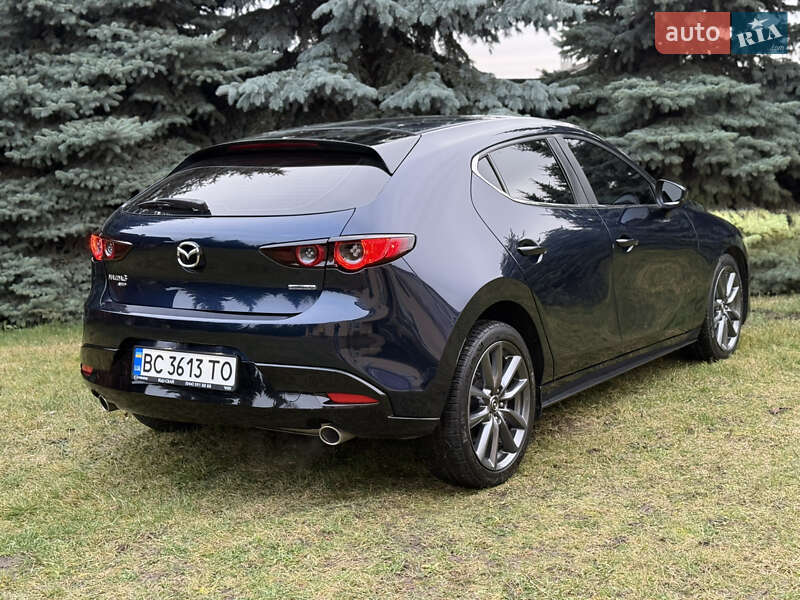 Хэтчбек Mazda 3 2019 в Киеве