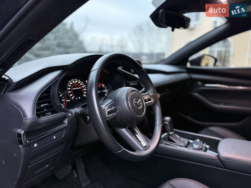Хэтчбек Mazda 3 2019 в Киеве