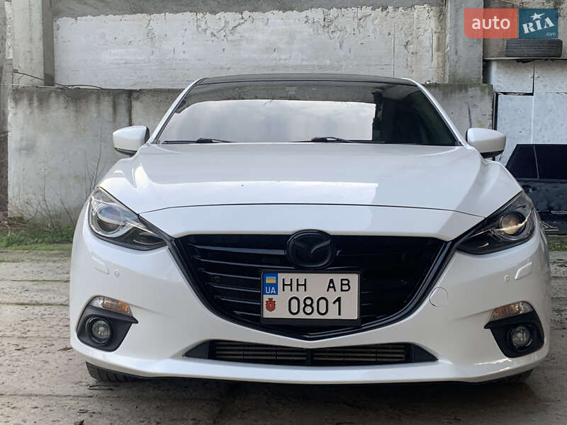 Хэтчбек Mazda 3 2015 в Одессе