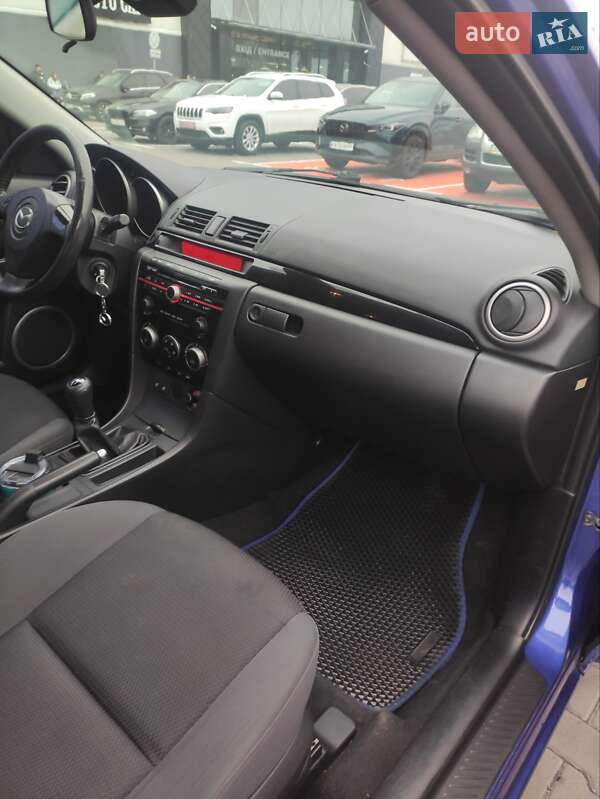 Седан Mazda 3 2008 в Києві