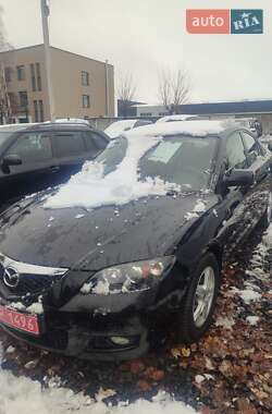 Седан Mazda 3 2008 в Млиніві