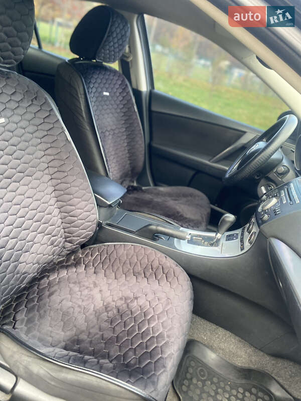 Седан Mazda 3 2011 в Ивано-Франковске