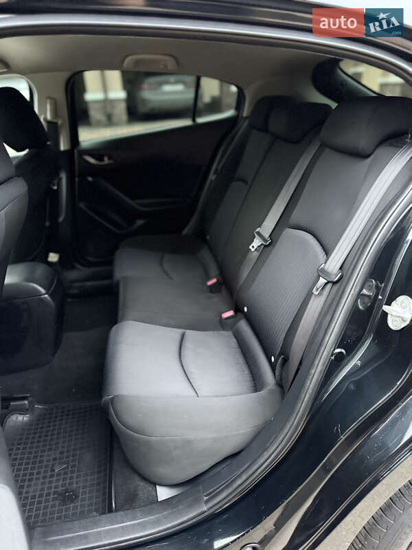 Хетчбек Mazda 3 2015 в Києві