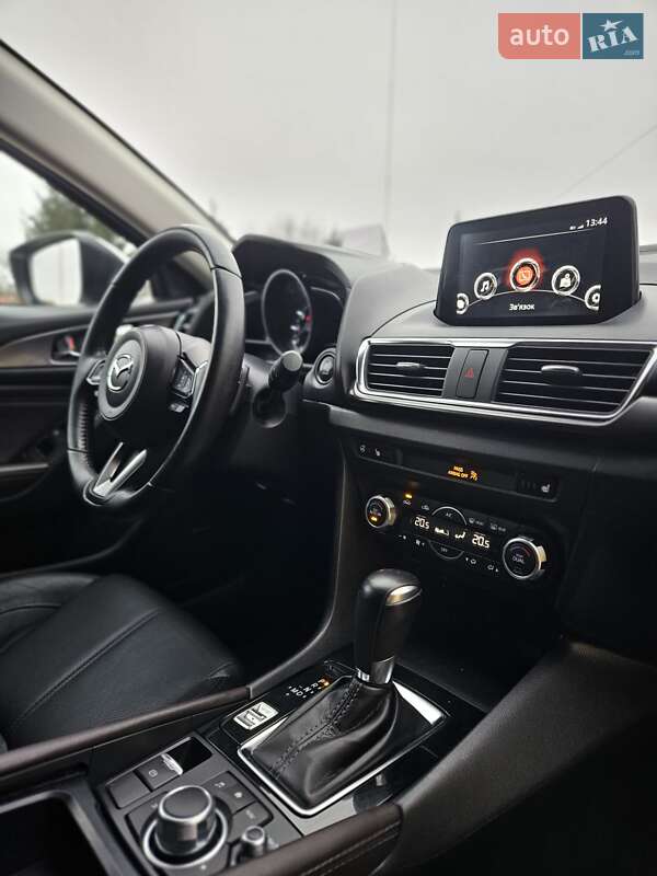 Хетчбек Mazda 3 2018 в Львові фото 17 Хетчбек Mazda 3 2018 в Львові