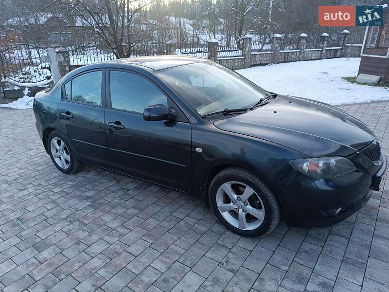 Седан Mazda 3 2005 в Надвірній
