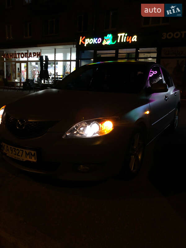 Хэтчбек Mazda 3 2004 в Киеве
