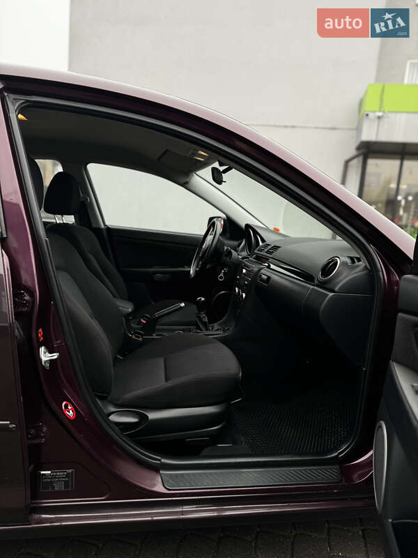 Седан Mazda 3 2007 в Тернополі
