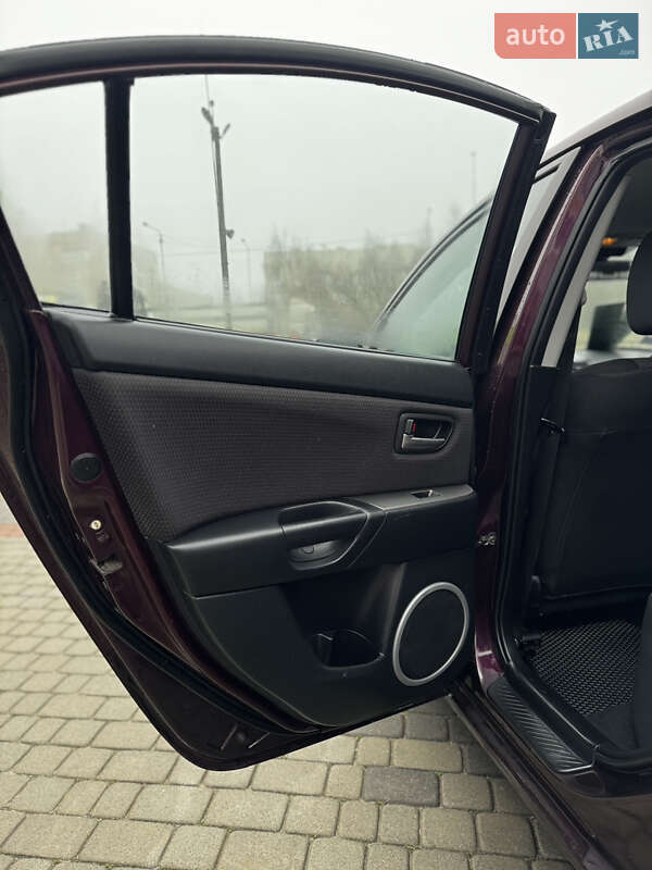 Седан Mazda 3 2007 в Тернополі