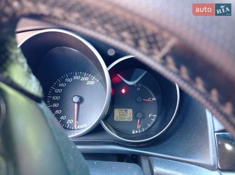 Хэтчбек Mazda 3 2006 в Вараше