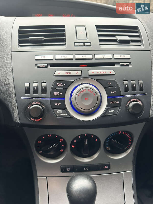 Седан Mazda 3 2009 в Києві