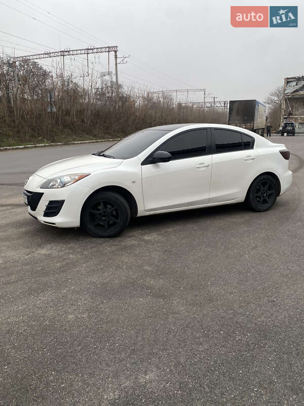 Седан Mazda 3 2012 в Дніпрі фото 2 Седан Mazda 3 2012 в Дніпрі