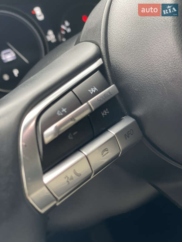 Седан Mazda 3 2019 в Киеве фото 12 Седан Mazda 3 2019 в Киеве