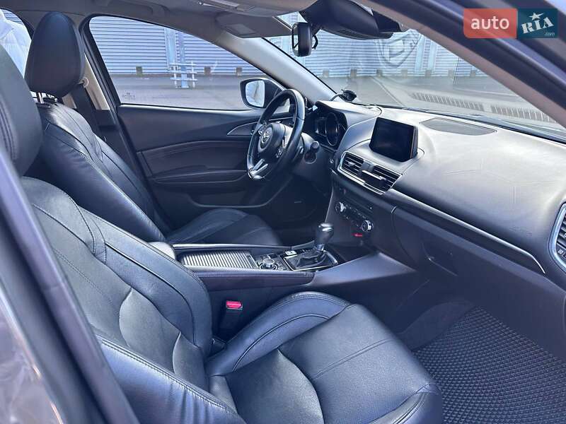 Седан Mazda 3 2016 в Львові фото 17 Седан Mazda 3 2016 в Львові
