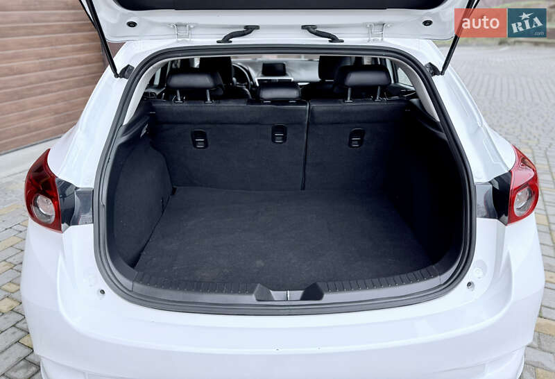 Хетчбек Mazda 3 2017 в Вінниці фото 10 Хетчбек Mazda 3 2017 в Вінниці