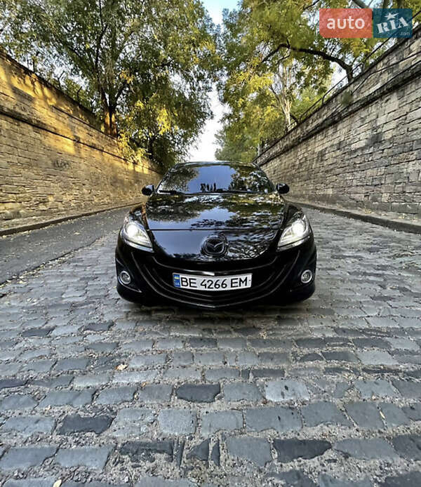 Седан Mazda 3 2012 в Миколаєві