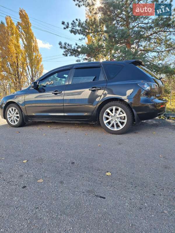 Хэтчбек Mazda 3 2008 в Кременчуге