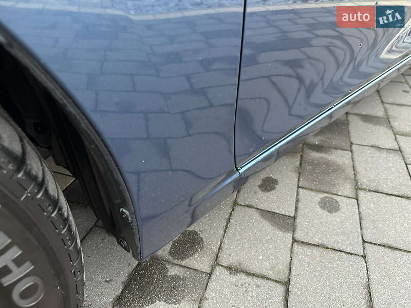 Седан Mazda 3 2017 в Мукачево