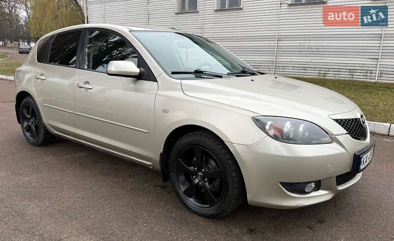 Хэтчбек Mazda 3 2004 в Киеве