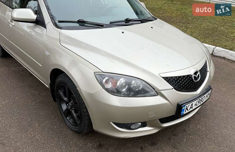 Хэтчбек Mazda 3 2004 в Киеве