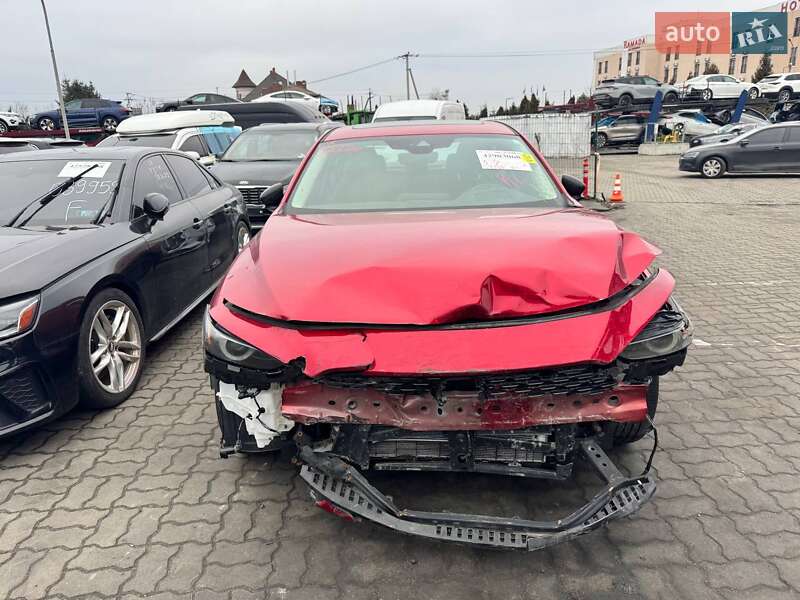 Седан Mazda 3 2022 в Львове
