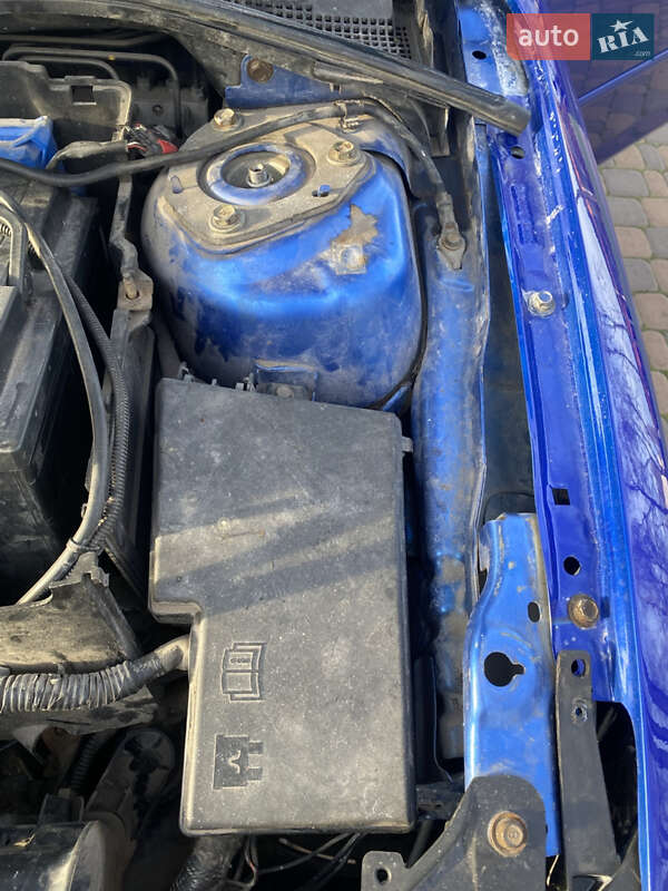 Хэтчбек Mazda 3 2006 в Киеве