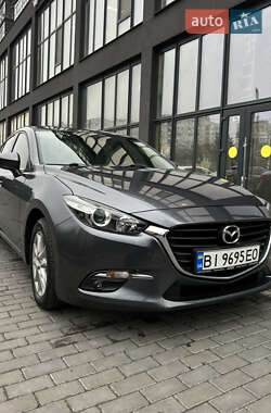 Седан Mazda 3 2013 в Полтаве