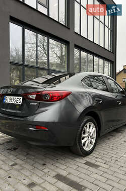 Седан Mazda 3 2013 в Полтаве