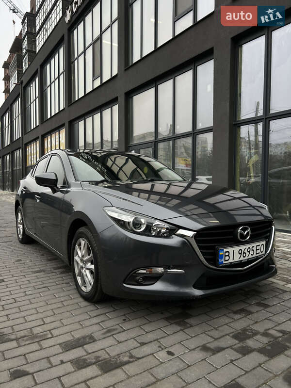 Седан Mazda 3 2013 в Полтаве