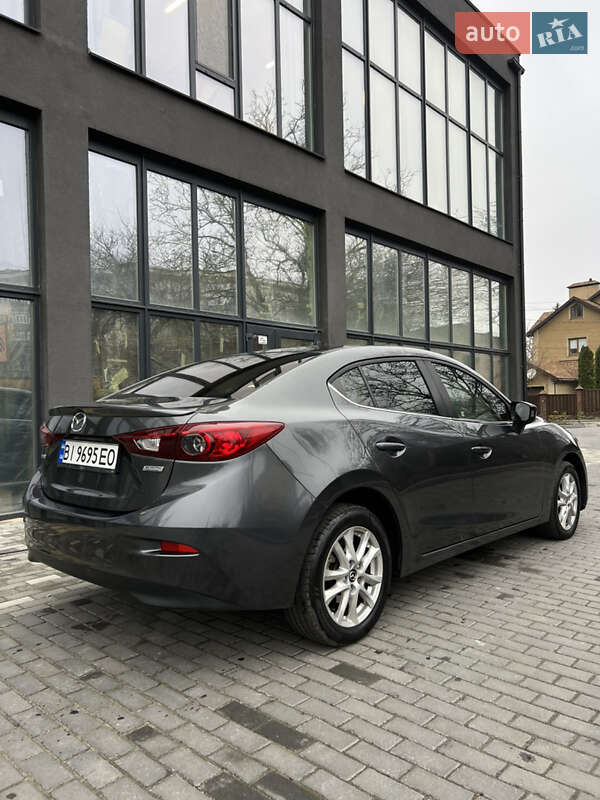 Седан Mazda 3 2013 в Полтаве