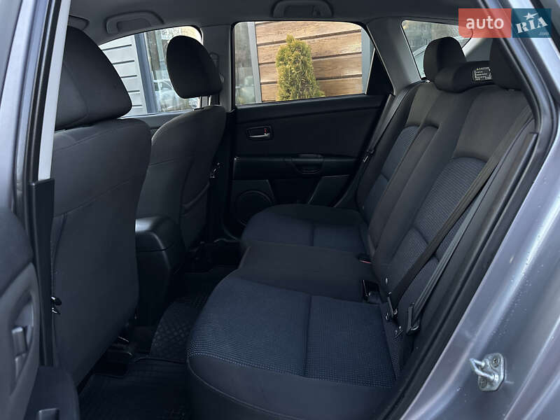 Хетчбек Mazda 3 2003 в Шептицькому фото 37 Хетчбек Mazda 3 2003 в Шептицькому