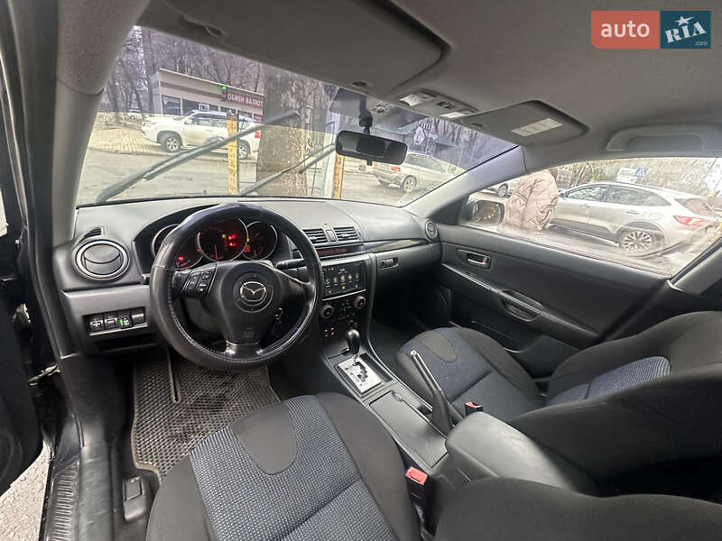 Седан Mazda 3 2004 в Одесі