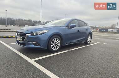 Хэтчбек Mazda 3 2017 в Киеве