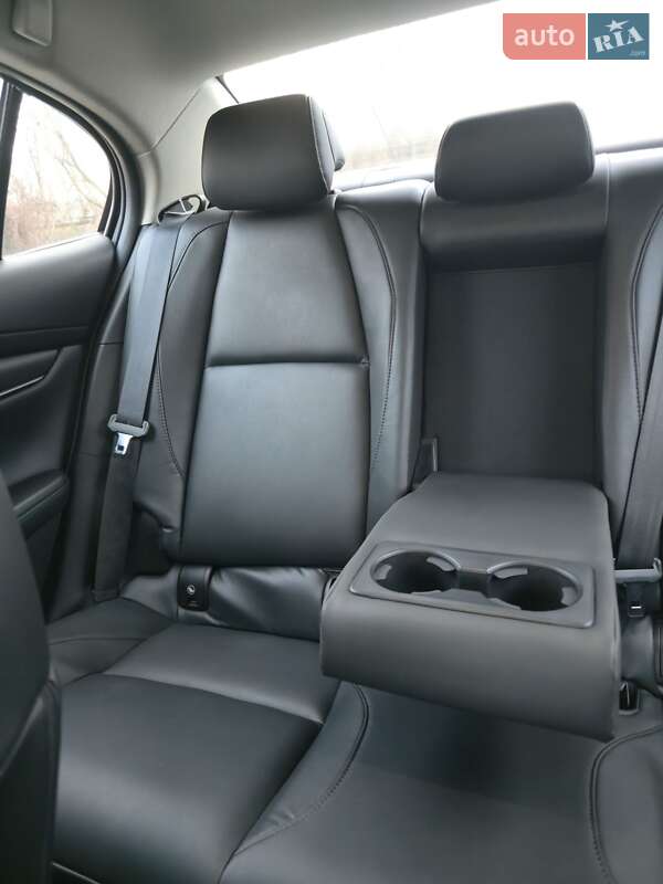 Седан Mazda 3 2023 в Полтаве