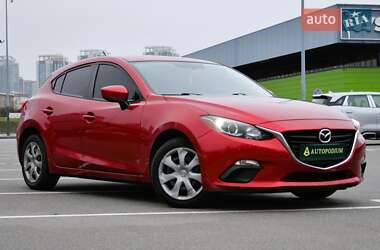 Хэтчбек Mazda 3 2015 в Киеве
