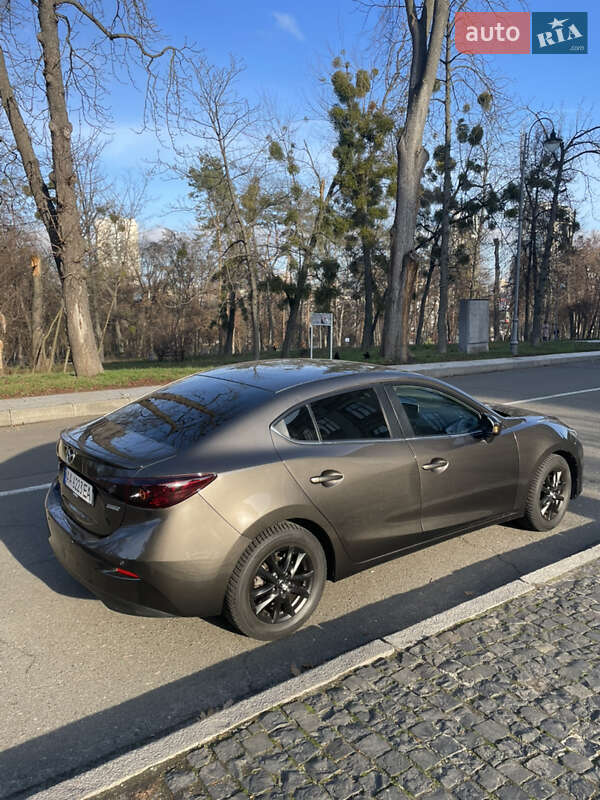 Седан Mazda 3 2015 в Києві