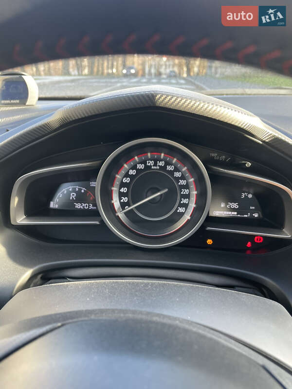 Седан Mazda 3 2015 в Києві